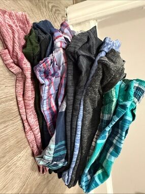 Bundle of Boys size 8-10 T-Shirts plaid shorts, button down. 11 Pieces
